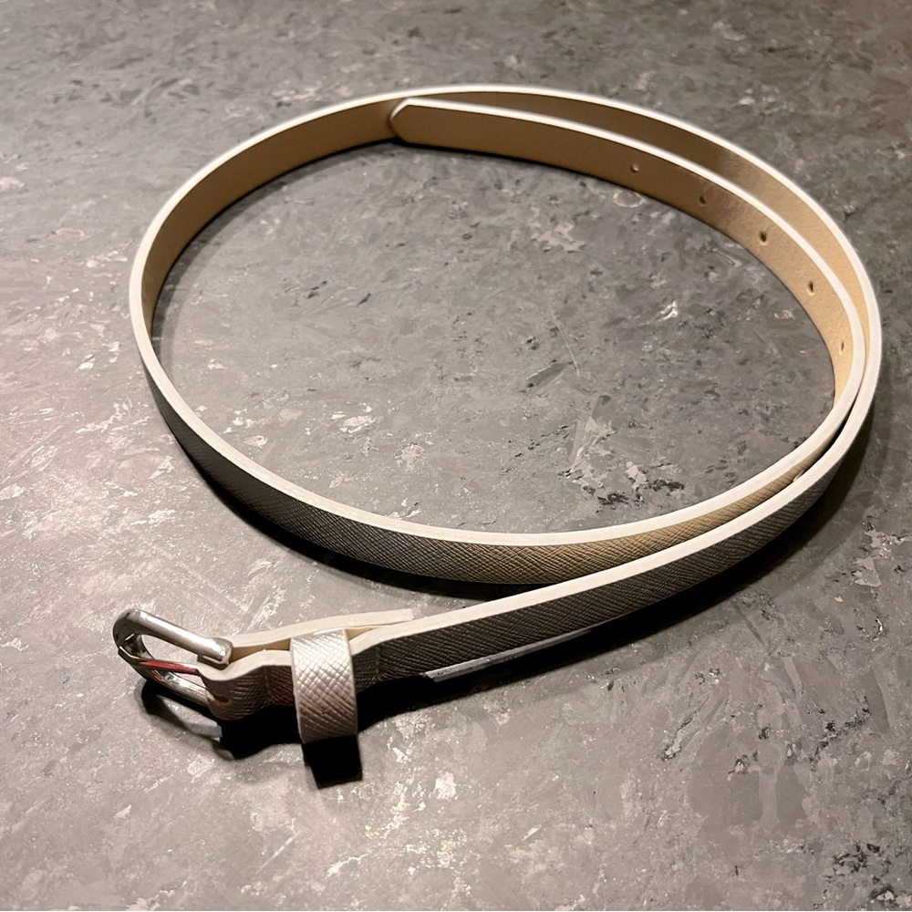New Silver Belt Size Medium